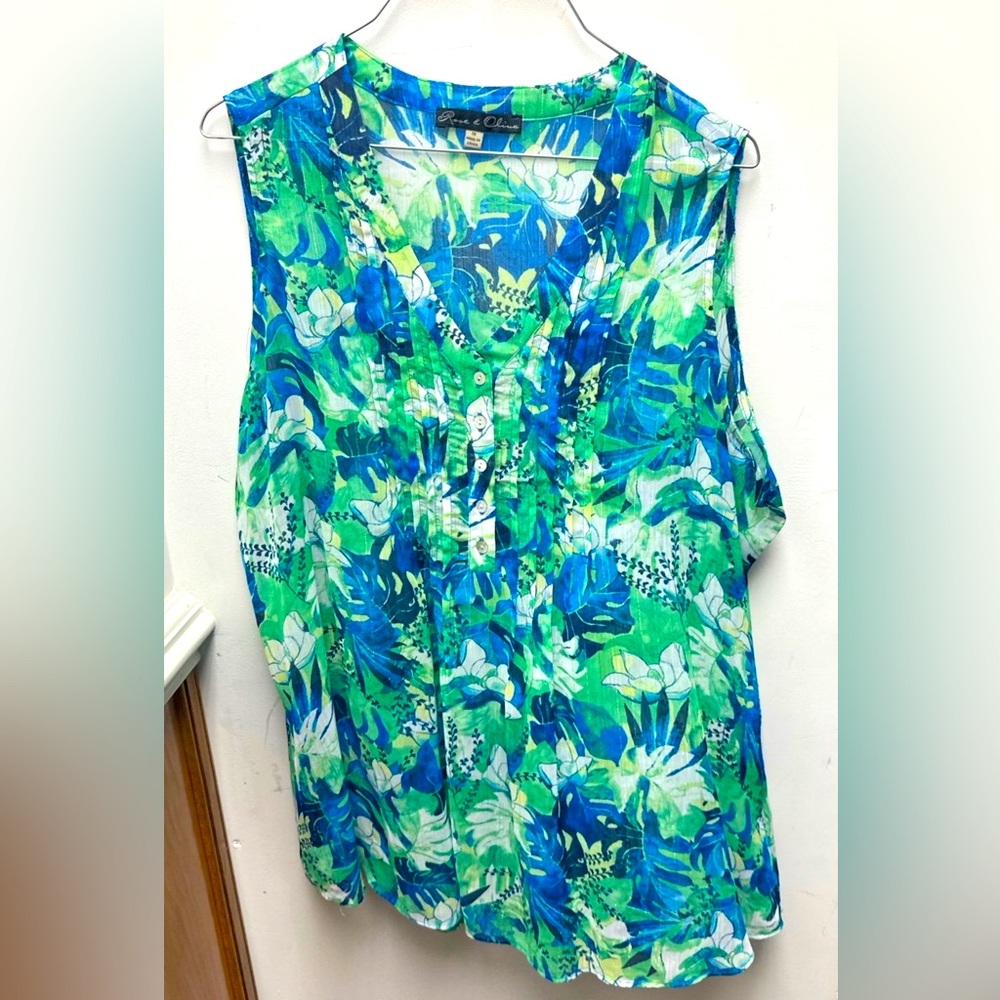 Sleeveless top